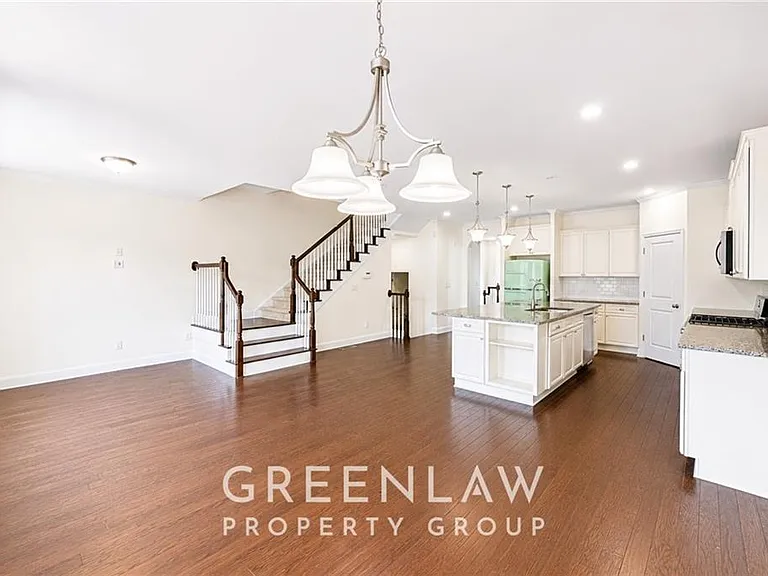 7403 Lowery Oak Dr — Photo 12
