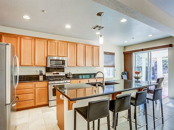 5th image of 10279 Spruce Woodlands Way