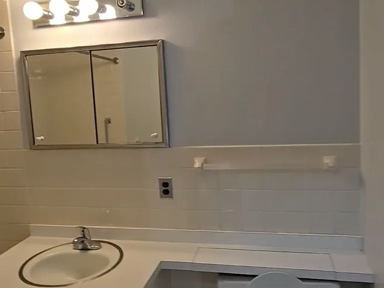 164 Union St #2E — Photo 9