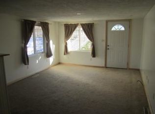 257 Crescent Dr, Huntington, WV 25704