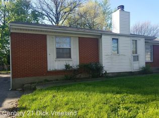 4304 Ravenwood Dr #B, Louisville, KY 40220