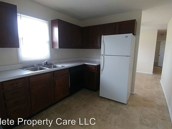 5th image of 2801 N Kaster Ct