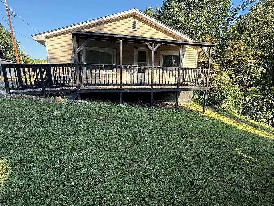 1st image of 3028 Playmore Beach Rd