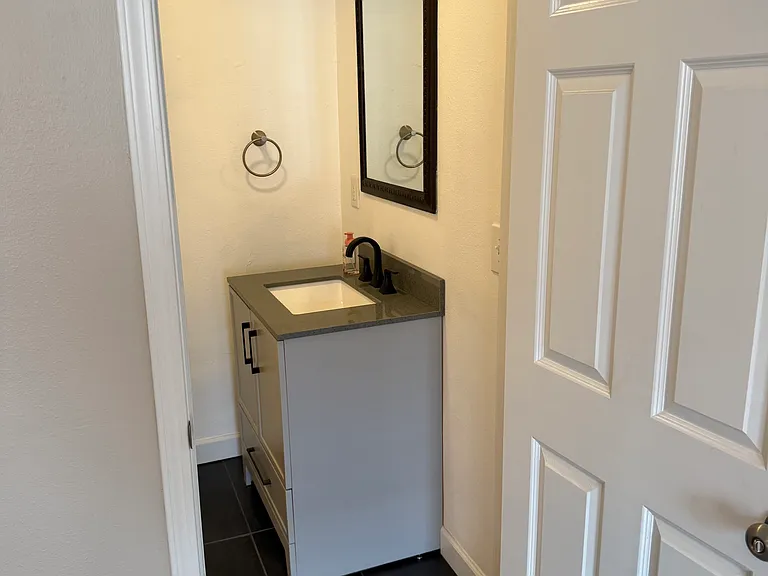 950 Millville Ave #6 — Photo 7