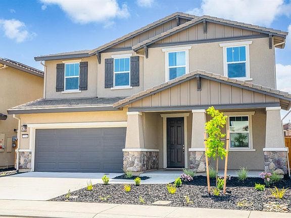 3rd image of 2514 Wisteria Drive