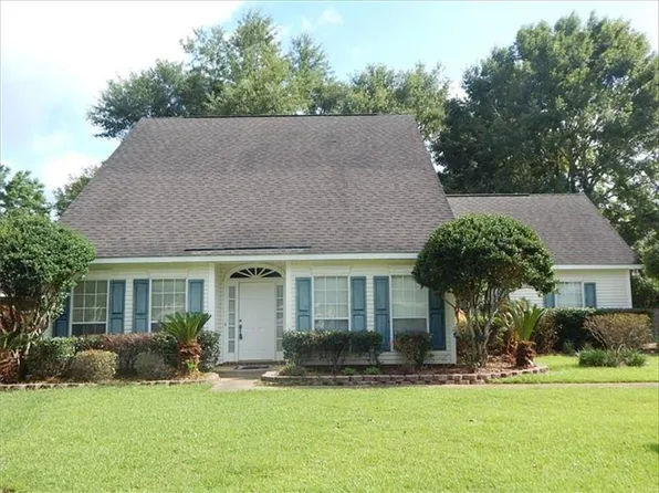 8688 Augusta Dr, Mobile, AL 36695