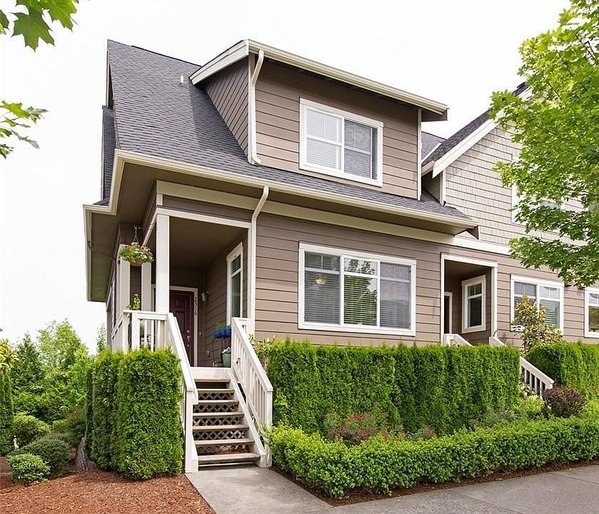 1st image of 2316 NE Park Dr