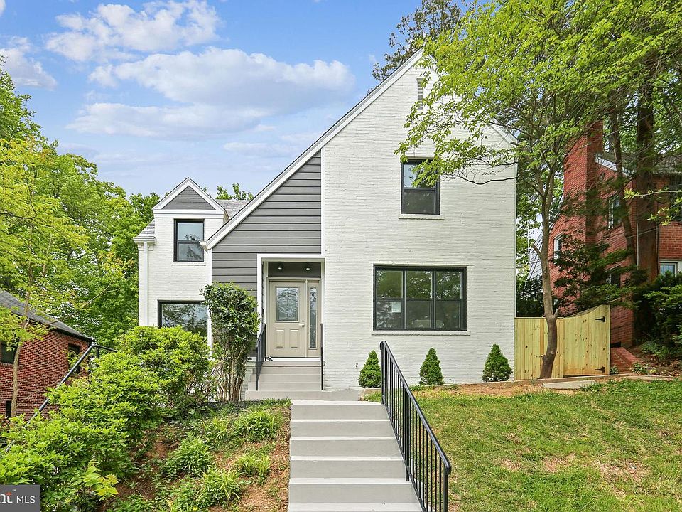 1st image of 2805 Washington Ave