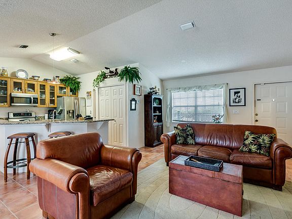 4th image of 3497 Saddle Brook Dr