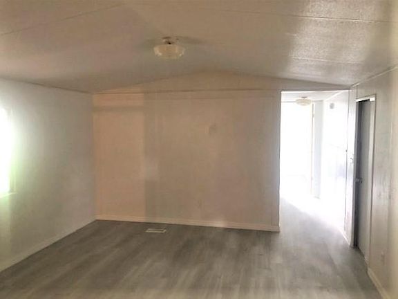 5th image of 417 1st St