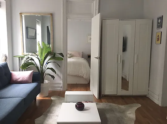 Rented by Nooklyn NYC LLC | media 26