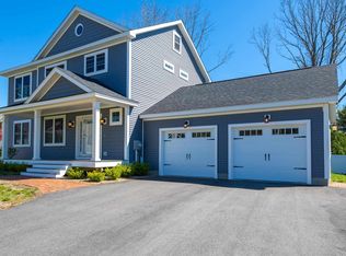 14 School St, Kittery, ME 03904