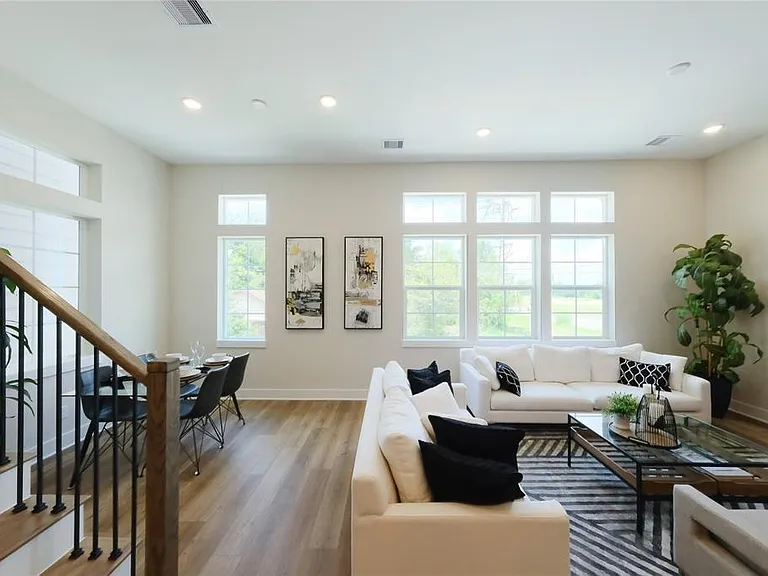 1806 Line St — Photo 11