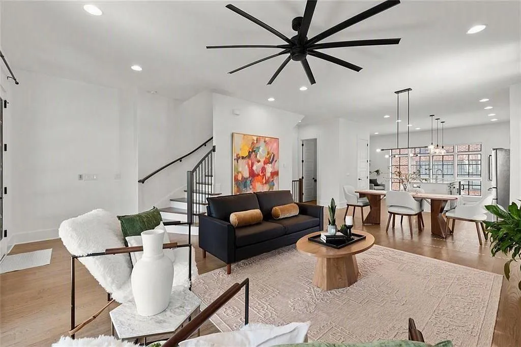 4 bed, 3.5 bath, 2024 sqft, $4,700 — Photo 4