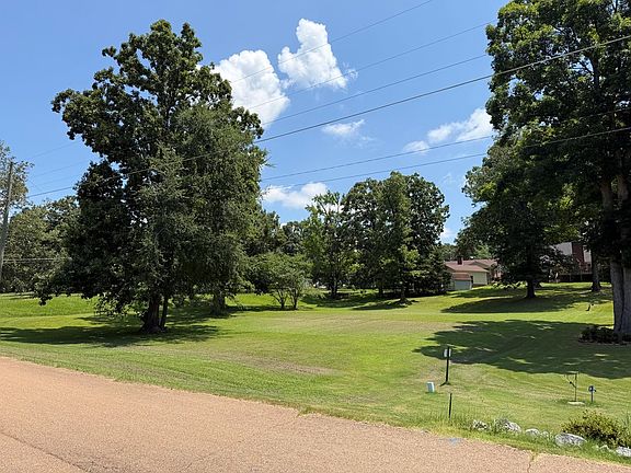 4th image of 101 Hope Ln