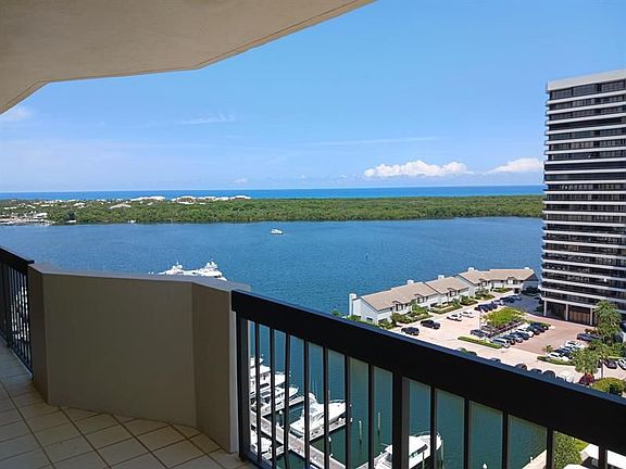 4th image of 108 Lakeshore Dr APT 1741