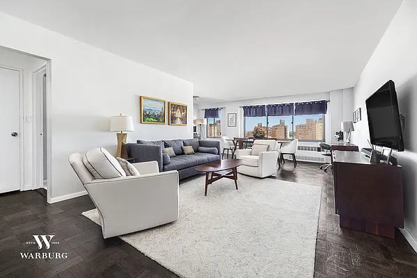Rented by Warburg | media 4