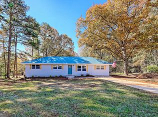 1520 Defoor Rd, Toccoa, GA 30577
