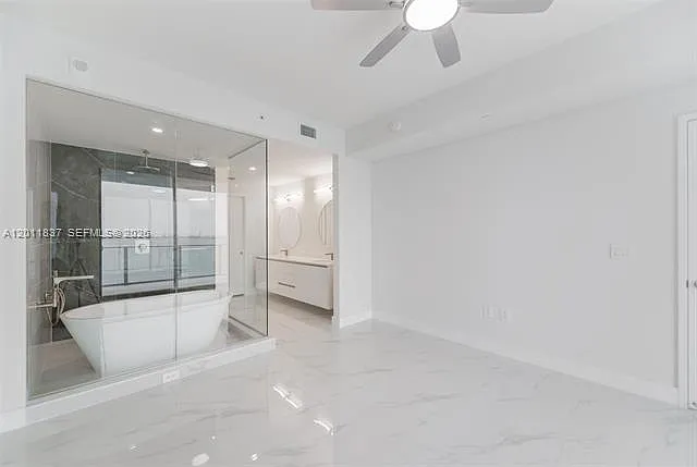 700 NE 24th St #904 — Photo 14