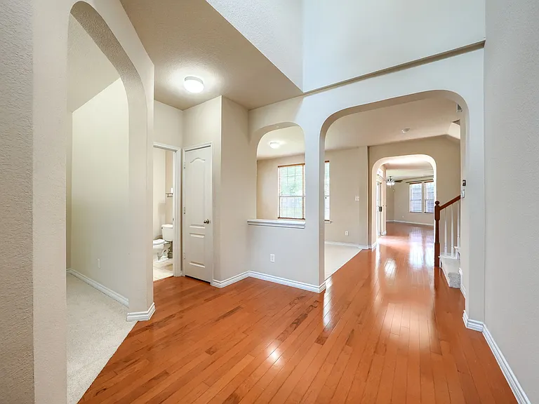 6517 Renewal Rd — Photo 4