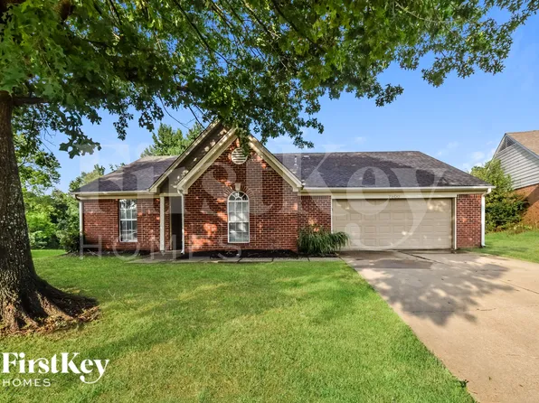 7800 Parkview Cir E, Southaven, MS 38671
