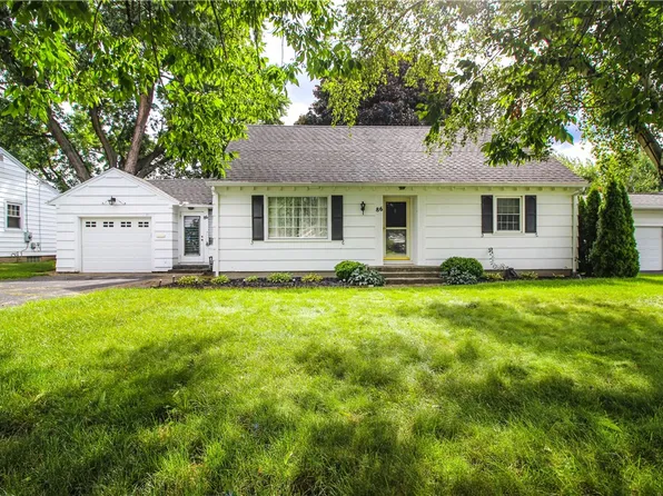 86 Skycrest Dr, Rochester, NY 14616