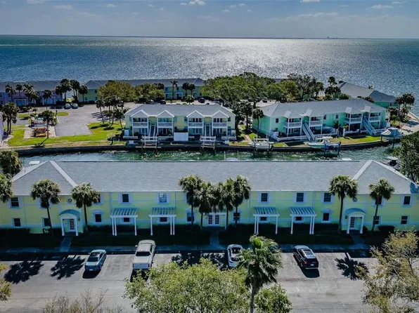 5196 Beach Dr SE APT B, Saint Petersburg, FL 33705