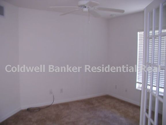 3rd image of 4229 NE 23rd Pl
