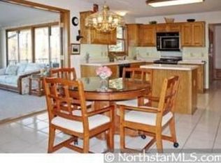 5616 Alameda St, Shoreview, MN 55126