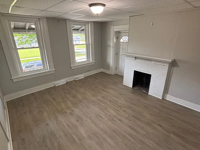 284 E 3rd St #284 — Photo 4