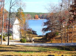 202 Watersedge Rd, Greenwood, SC 29649