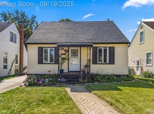 22949 Cleveland St, Dearborn, MI 48124