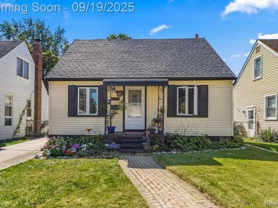 22949 Cleveland St, Dearborn, MI, 48124