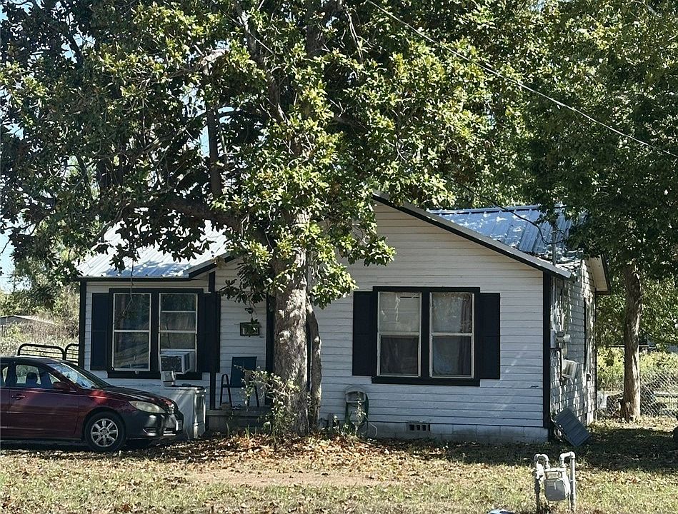 1st image of 616 State School Rd