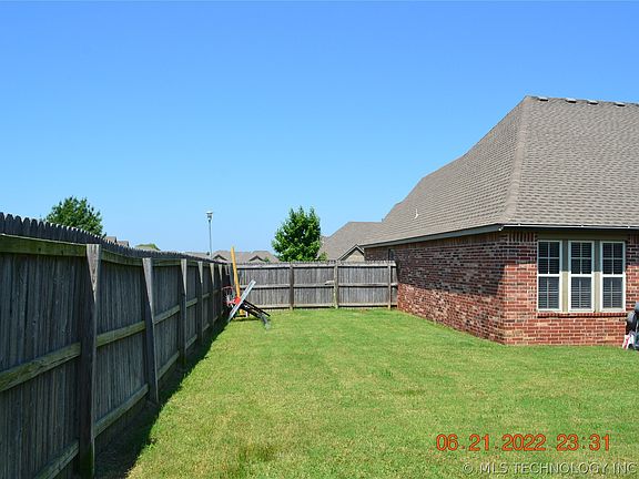 5th image of 13623 S Owasso Ave W