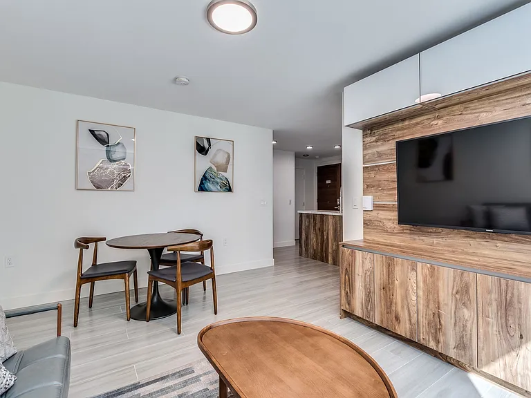 1168 Pendrell St #101 — Photo 9