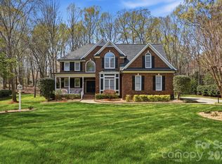 1231 Over Stream Ln, Matthews, NC