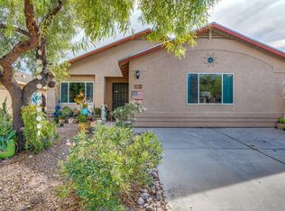 7972 S Lennox Ln, Tucson, AZ 85747