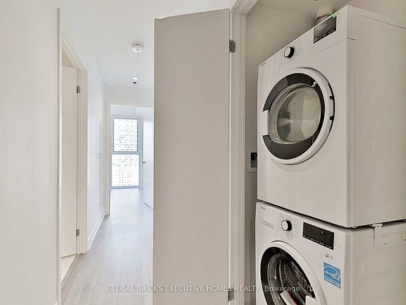 3rd image of 20 Richardson St #2603