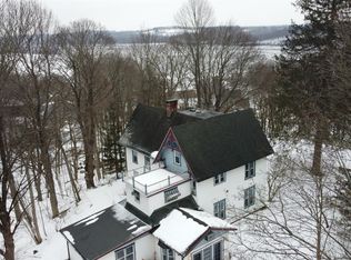 42 Freleigh Pl, Coxsackie, NY 12051
