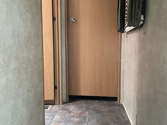 5th image of 907 N Roy Orbison Dr #11539587