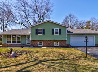 4N076 Norris Ave, West Chicago, IL 60185