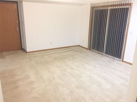 3rd image of 10121 Sutton Dr Unit 8