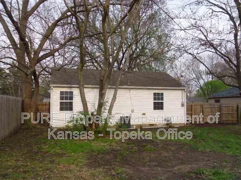 2333 SW Moundview Dr — Photo 11