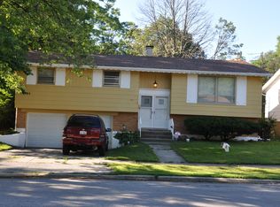 3411 Hazel Ln, Hazel Crest, IL 60429