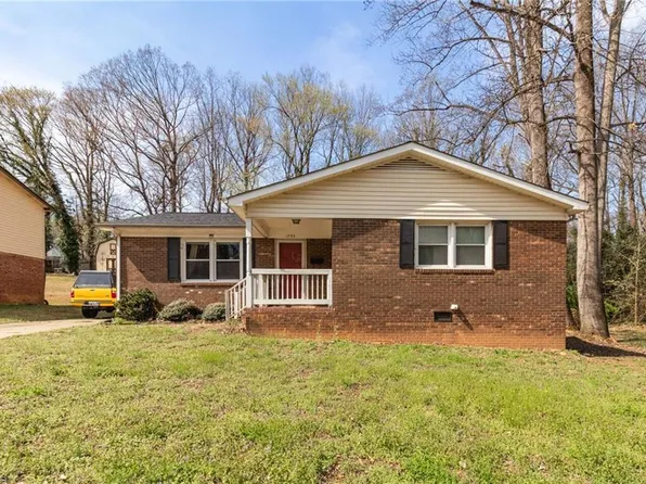 1755 Camden Rd, Winston Salem, NC 27103