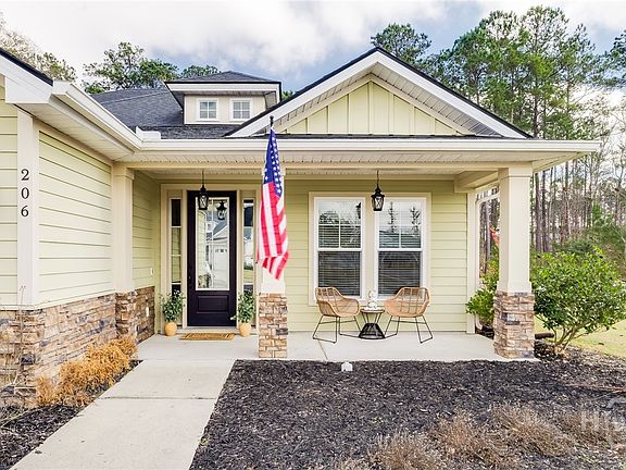 2nd image of 206 Martello Road