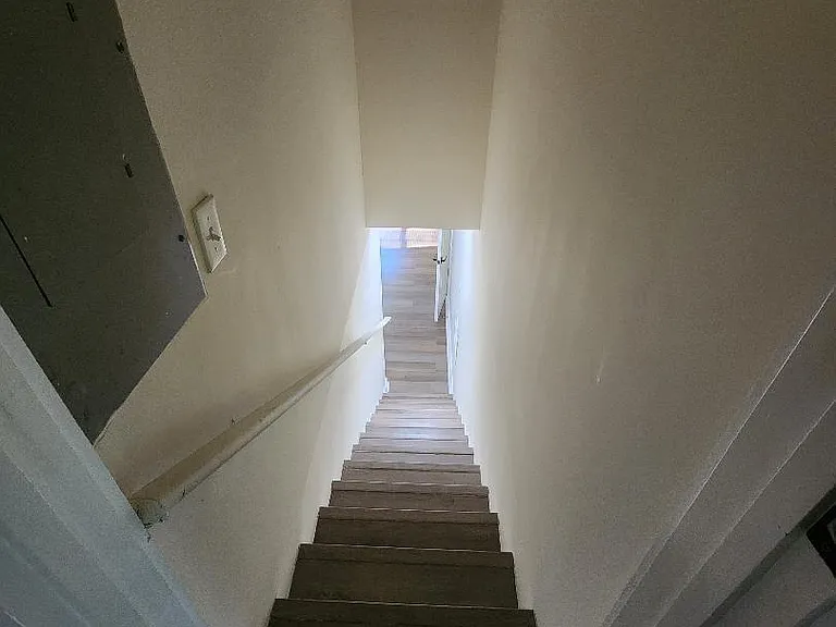 302 Kelso Dr SW — Photo 23