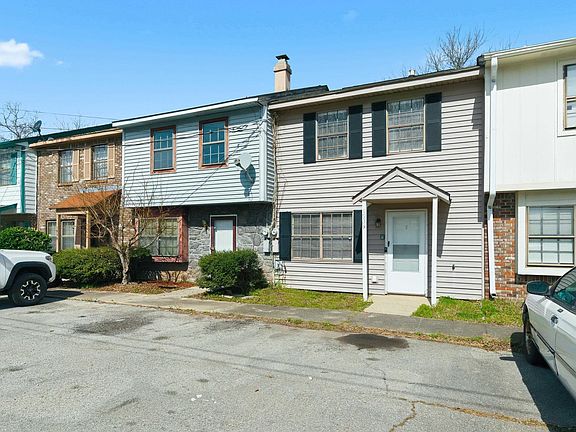 3rd image of 1935 Springlake Ct