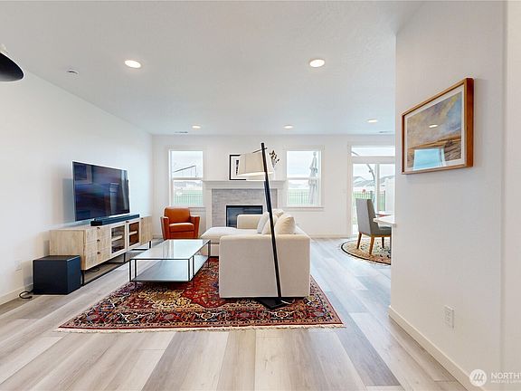 5th image of 1428 Pat Avenue
